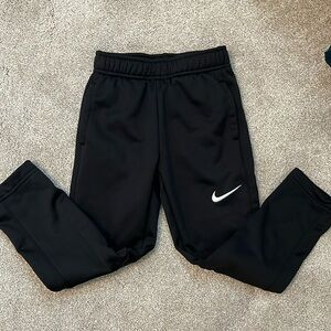 Nike boys fleece lined pants
